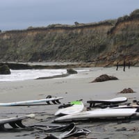 Clase de surf grupal en Ancud thumbnail 5