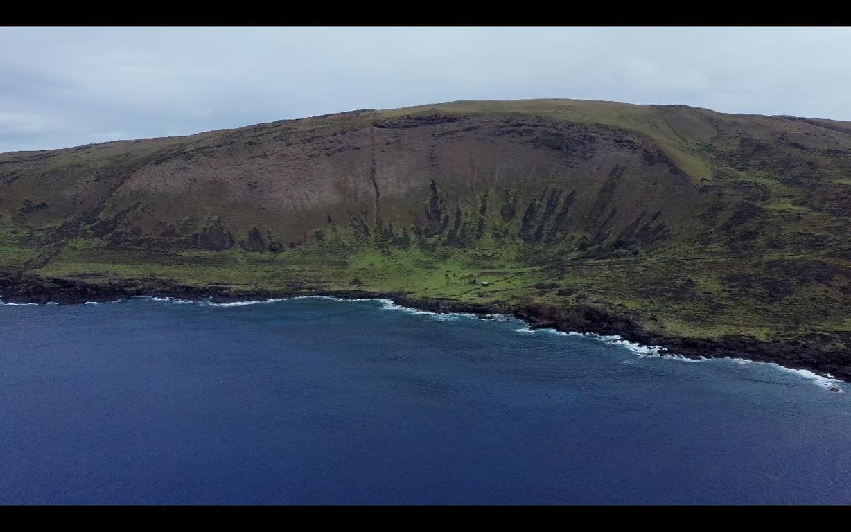 Anakena – Hanga Oteo – “El Oasis Perdido de Hanga  - Image 1