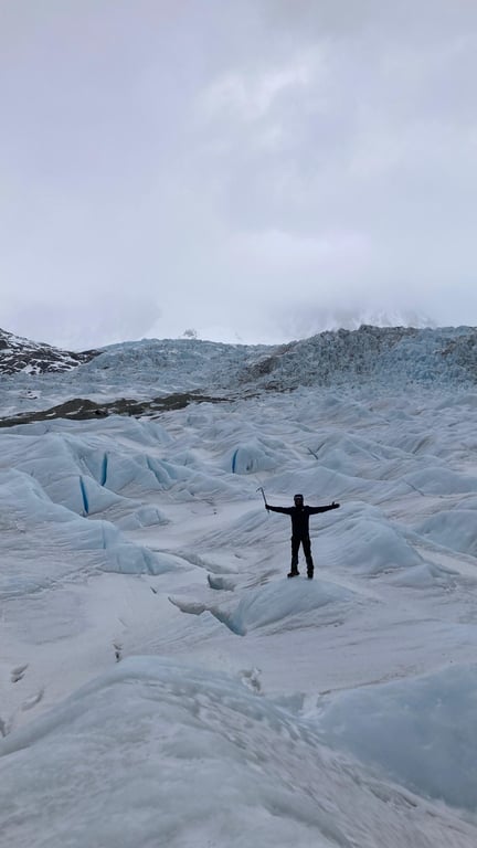 trekking en Hielo Glaciar Calluqueo - Image 1