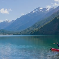  Kayak Fiordo Puyuhuapi y Glaciar Queulat thumbnail 2