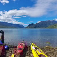  Kayak Fiordo Puyuhuapi y Glaciar Queulat thumbnail 3